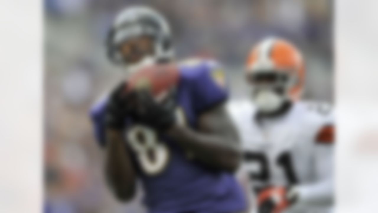 Baltimore Ravens wide receiver Anquan Boldin catches his third touchdown pass of the NFL football game, during the second half against the Cleveland Browns in Baltimore, on Sunday, Sept. 26, 2010. The Baltimore Ravens won 24-17. (AP Photo/Gail Burton)