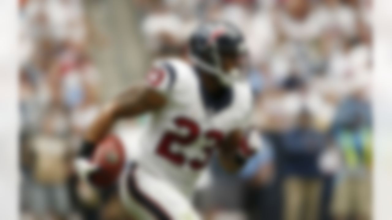 Houston Texans running back Arian Foster (23) runs for a gain during an NFL football game against the Tennessee Titans at Reliant Stadium on September 15, 2013 in Houston, Texas. Houston won 30-24. (Aaron M. Sprecher/NFL)