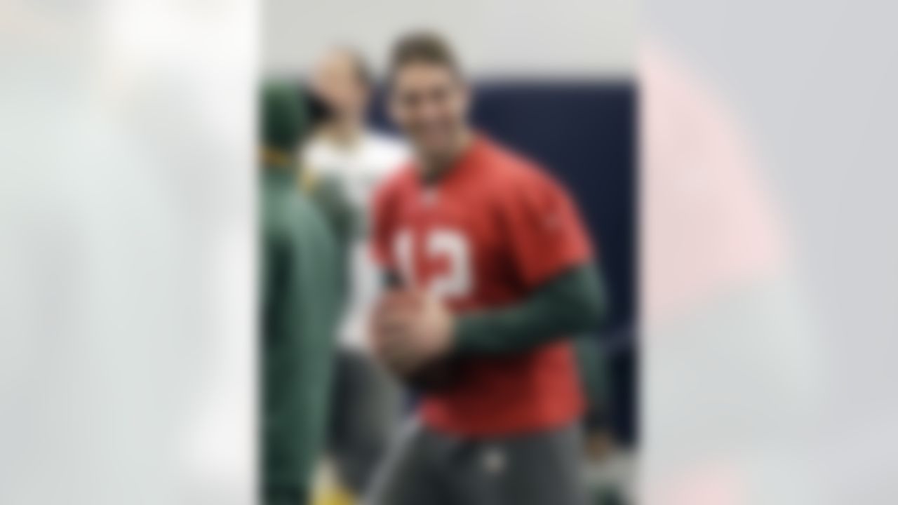 Green Bay Packers' Aaron Rodgers looks to throw during practice, Thursday, Feb. 3, 2011, in Dallas. Green Bay will face the Pittsburgh Steelers in the NFL football Super Bowl XLV Sunday. (AP Photo/Eric Gay)