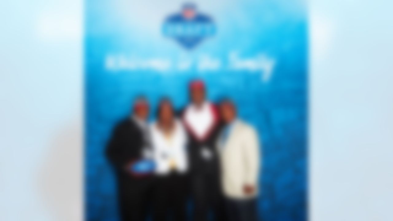 Mississippi State defensive tackle Chris Jones poses for a photo with his family after being selected by the Kansas City Chiefs during the 2016 NFL Draft at the Auditorium Theatre in Chicago. (Eric Espino/NFL)