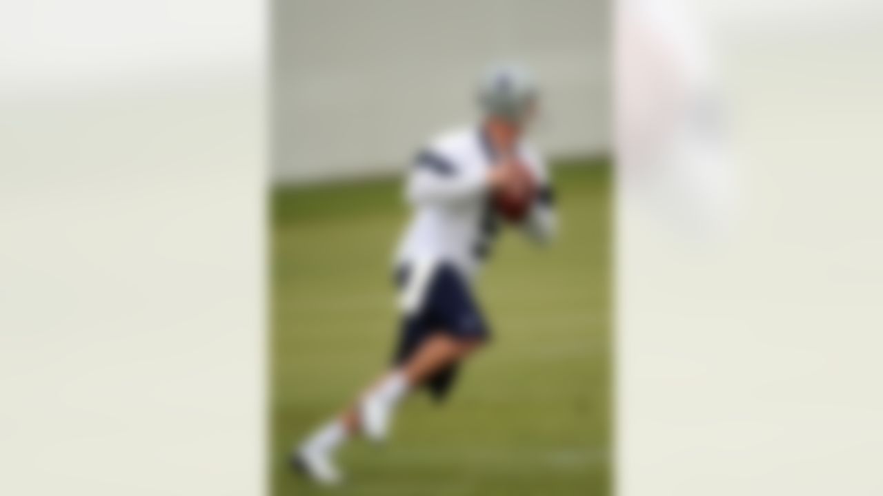 IRVING, TX - MAY 01: Quarterback Ryan Carpenter #5 of the Dallas Cowboys drops back to pass during rookie mini camp on May 1, 2009 in Irving, Texas. (Photo by Ronald Martinez/Getty Images)