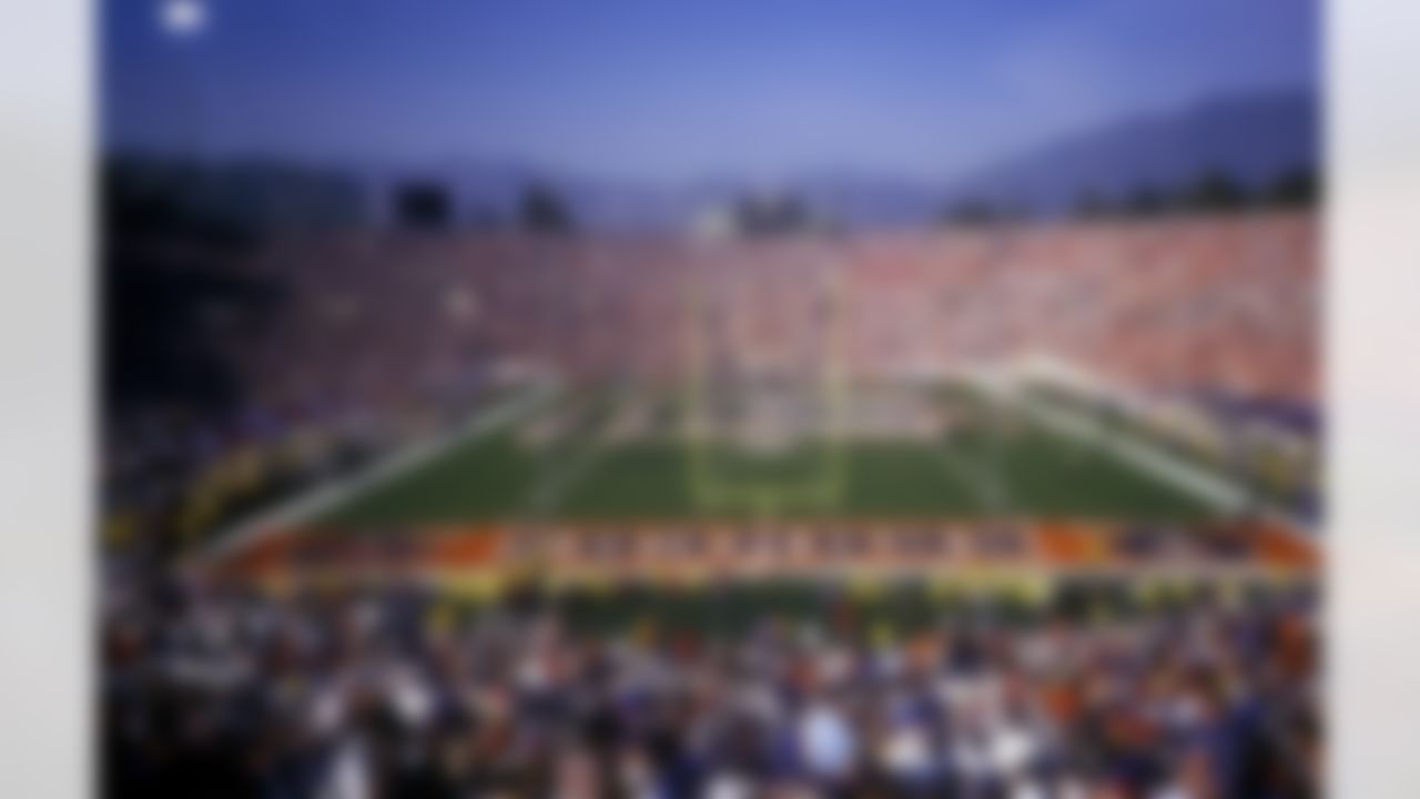 A panoramic end zone view of the Rose Bowl, home of UCLA, in Pasadena, California during Super Bowl XXI, January 25, 1987. (AP Photo/Al Messerschmidt)
