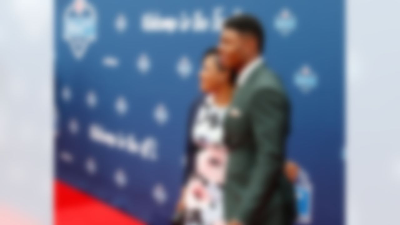 Baylor wide receiver Corey Coleman poses for photos on the red carpet during the 2016 NFL Draft at the Auditorium Theatre on Thursday, April 28, 2016 in Chicago. (Ben Liebenberg/NFL)