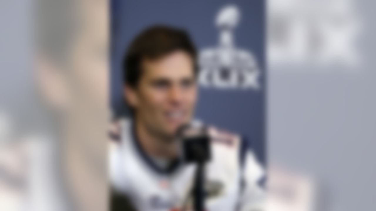 New England Patriots quarterback Tom Brady answers a question during a news conference Wednesday, Jan. 28, 2015, in Chandler, Ariz. The Patriots play the Seattle Seahawks in NFL football Super Bowl XLIX Sunday, Feb. 1, in Phoenix. (AP Photo/Mark Humphrey)