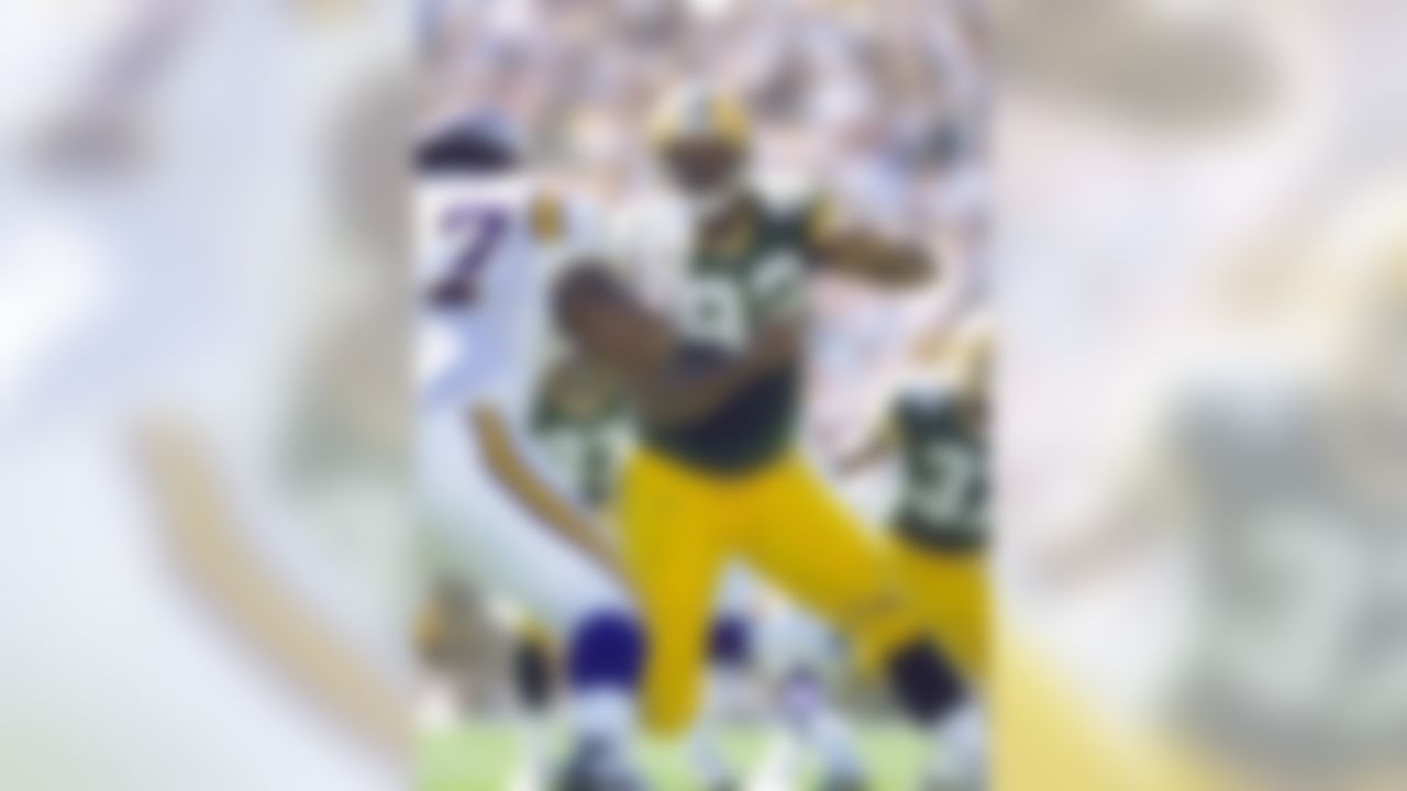 Reggie White, DE game action against the Minnesota Vikings during the Green Bay Packers 1997 Season (Allen Kee/NFL)