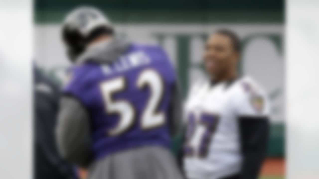 Baltimore Ravens running back Ray Rice, right, chats with linebacker Ray Lewis before warming up at an NFL Super Bowl XLVII football practice on Wednesday, Jan. 30, 2013, in New Orleans. The Ravens face the San Francisco 49ers in Super Bowl XLVII on Sunday, Feb. 3. (AP Photo/Patrick Semansky)