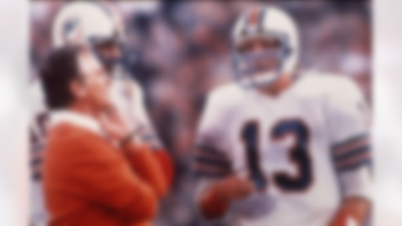 Miami Dolphins quarterback Dan Marino (13) confers with coach Don Shula on the sideline during Super Bowl XIX at Stanford Stadium in Stanford, CA on January 20, 1985. (Associated Press)