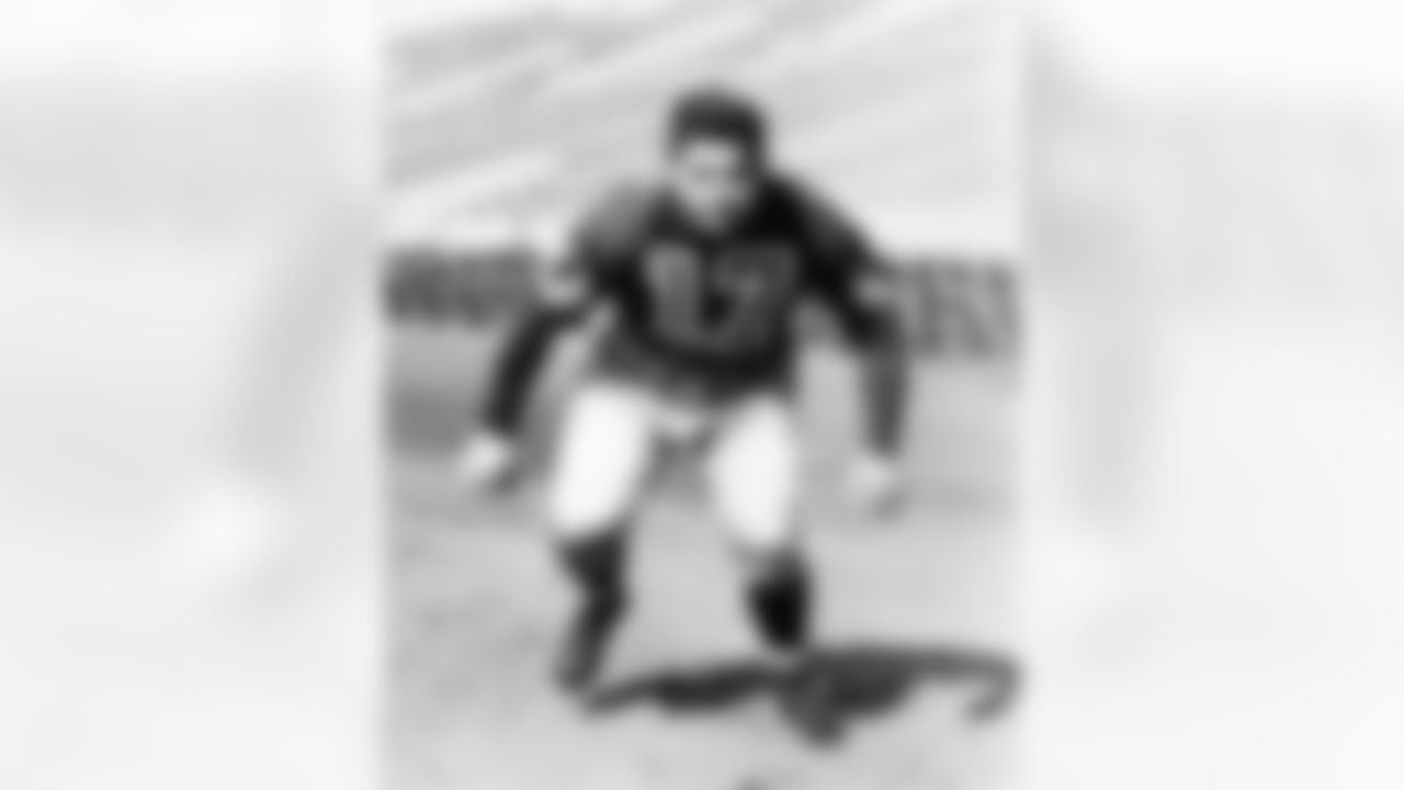Boston Redskins tackle Albert Glen "Turk" Edwards (17) poses during a photo session during training camp at Ballston Stadium in Arlington, Va., Aug. 7, 1938. (Pro Football Hall of Fame)