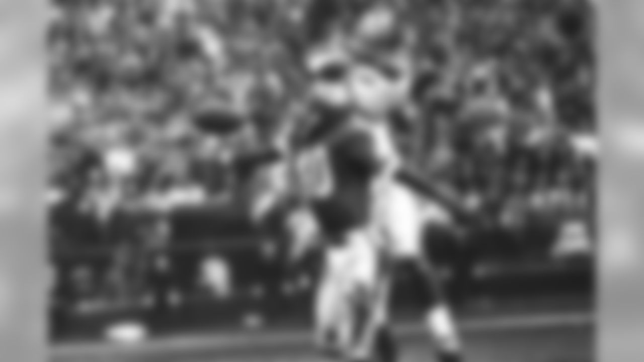 Kansas City defensive back James Marsalis gets his thumb on the ball as he deflects a pass intended for Minnesota receiver John Henderson. Pass was thrown by Vikings quarterback Joe Kapp (not pictured) during Sunday's Super Bowl IV in New Orleans, on January 12, 1970. Chiefs won 23-7. (Associated Press)