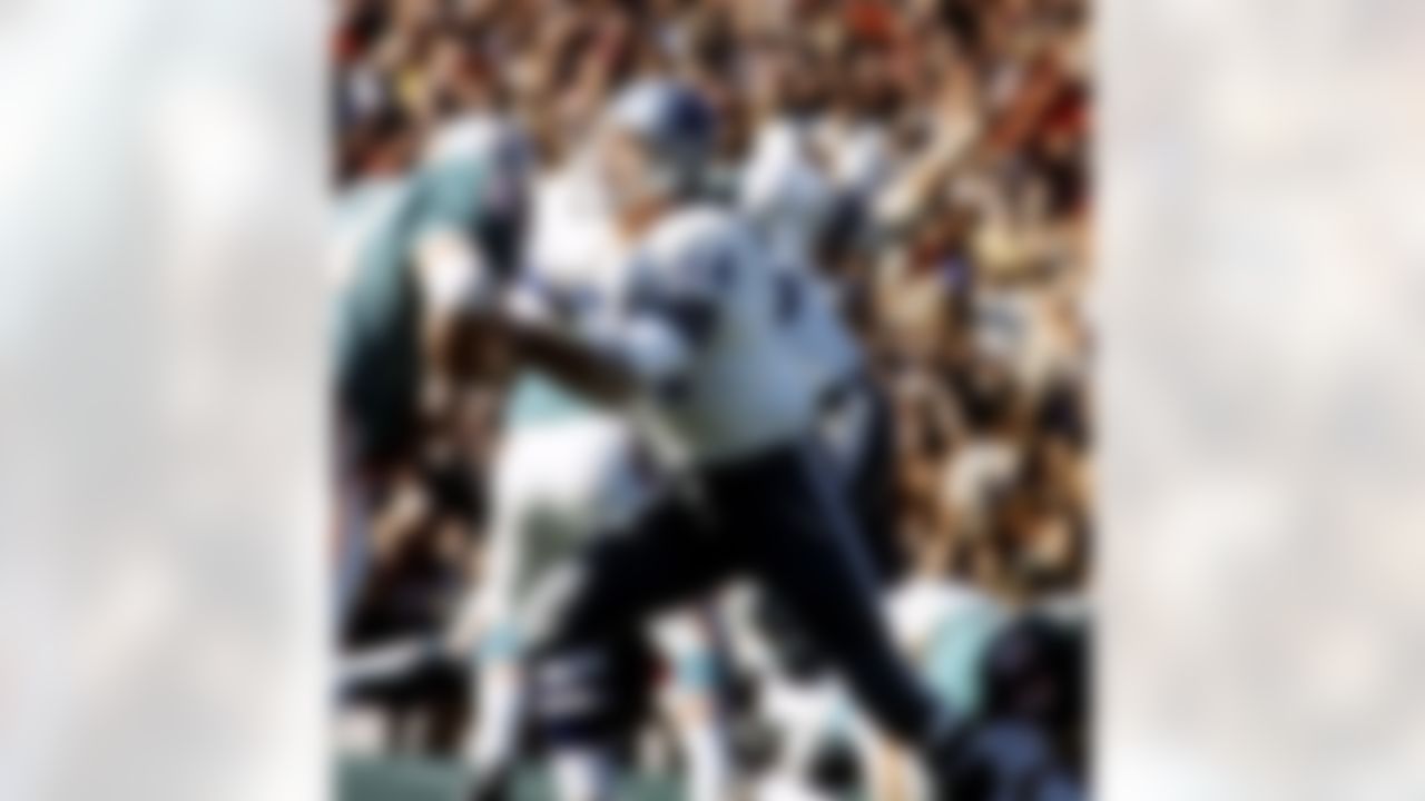 Dallas Cowboys defensive tackle Bob Lilly (74) attempts to hold back offensive center Bob DeMarco in Super Bowl VI on January 16, 1972 at Tulane Stadium. (National Football League)