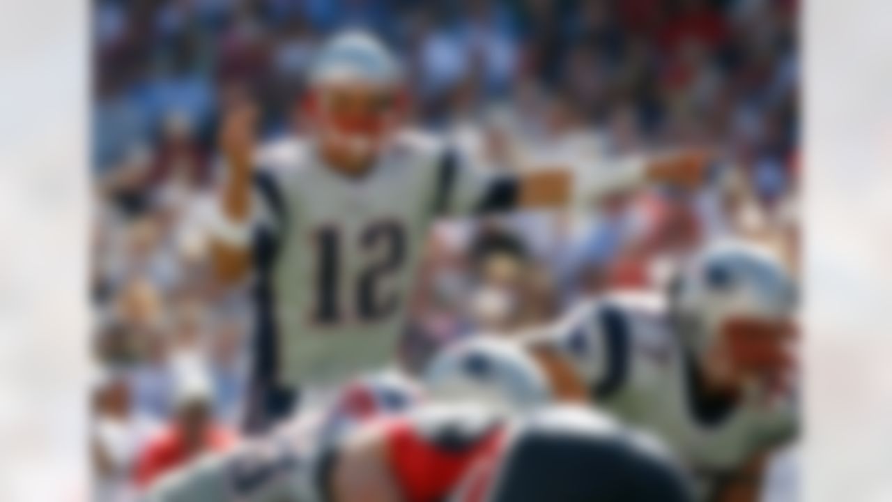 FOXBORO, MA - SEPTEMBER 23: Quarterback Tom Brady #12 of the New England Patriots gestures during a game against the Buffalo Bills at Gillette Stadium on September 23, 2007 in Foxboro, Massachusetts. The Patriots defeated the Bills 38-7. (Photo by Jim Rogash/Getty Images)