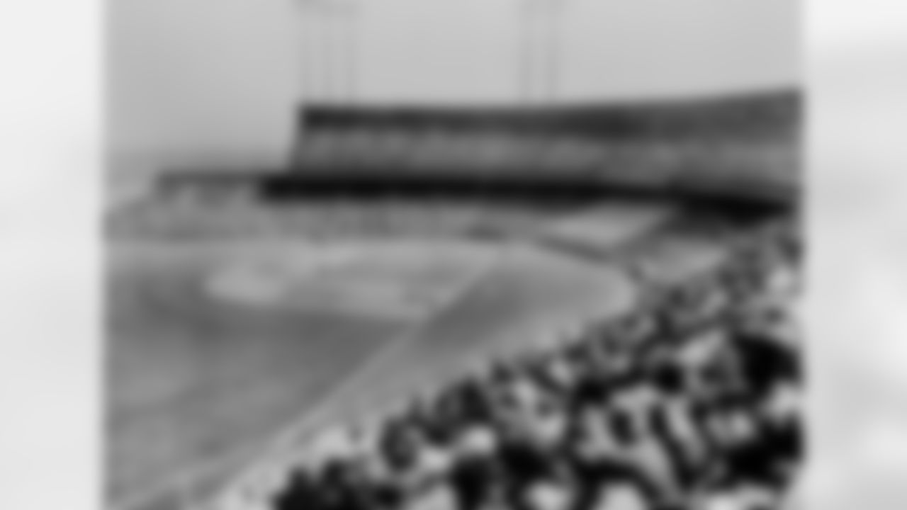 More than 42,000 baseball fans fill Candlestick Park in San Francisco opening day to watch the San Francisco Giants in this April 13, 1960, photo. (Associated Press)