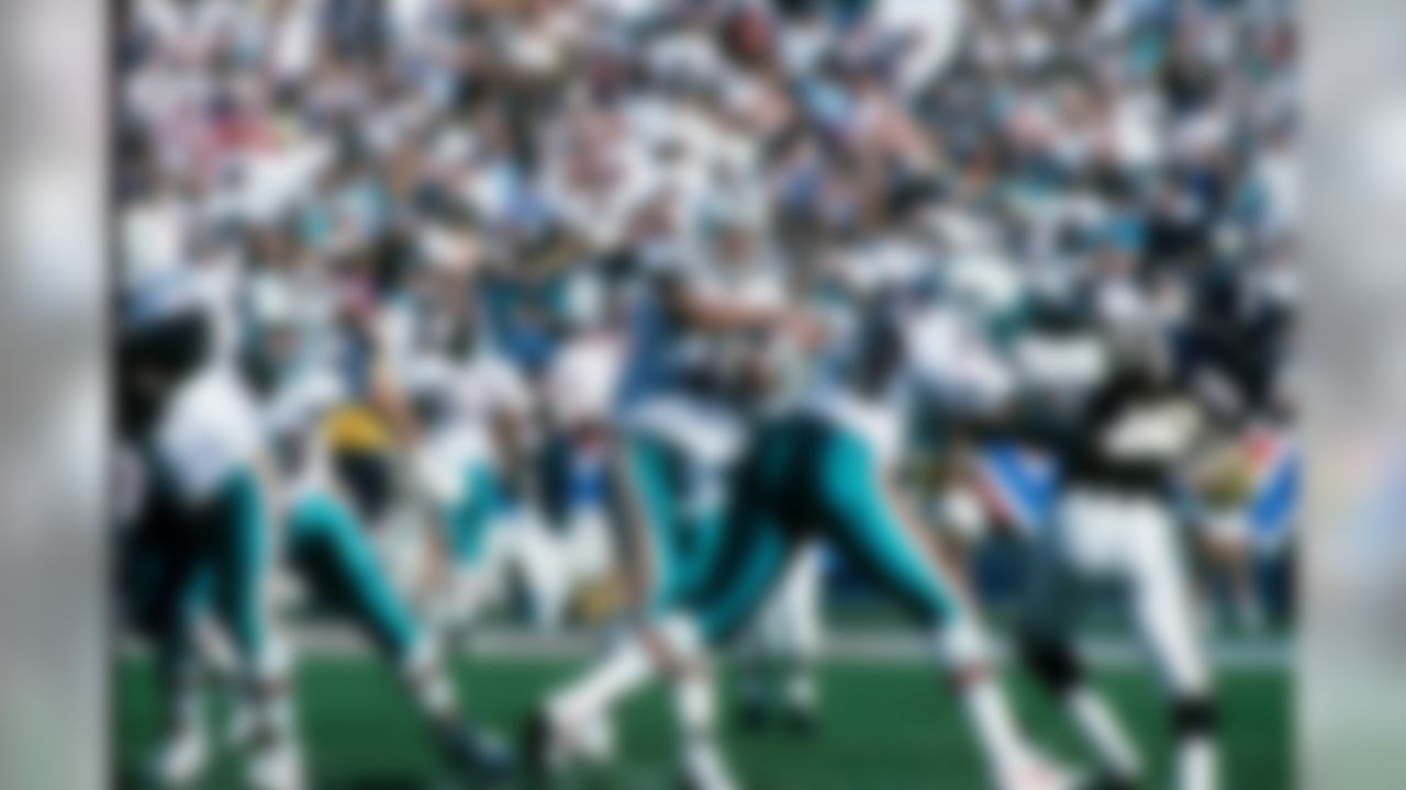 SAN DIEGO, CA - JANUARY 8: Quarterback Dan Marino #13 of the Miami Dolphins throws a pass against the San Diego Chargers in the 1994 AFC Divisional Playoff Game at Jack Murphy Stadium on January 8, 1994 in San Diego, California. The Chargers defeated the Dolphins 22-21. (National Football League)