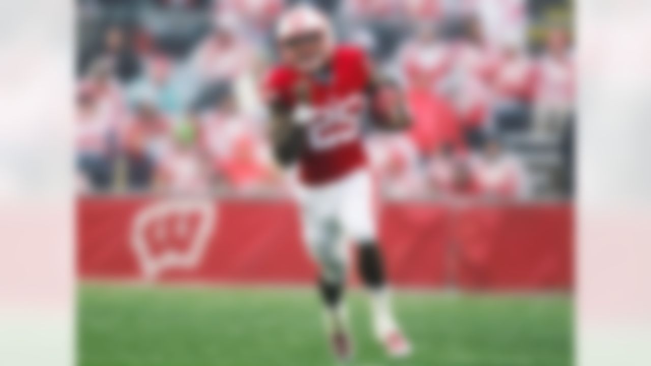 Particulars: 6-1, 207, junior.
Buzz: He rushed for 1,609 yards in 2013, 10th-most nationally and second in the Big Ten. He had 206 rushing attempts and averaged 7.8 yards per carry, the highest average for any back with 150-plus carries. Almost 25 percent of his attempts (50) went for at least 10 yards, and he led the nation with three rushes of at least 70 yards. He was tied for first with four rushes of at least 60 yards, tied for fourth with six rushes of at least 40 yards and also tied for fourth with nine rushes of at least 30 yards. In the past two seasons combined, he has seven carries that have covered at least 50 yards.