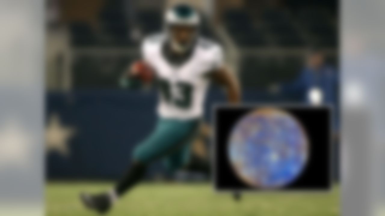 Mercury is the tiniest of all the planets in our solar system. Just a fraction the size of Earth, Mercury is also the closest planet to the sun and as a result, flies around its orbit in just 88 days. Undersized and quick, that accurately sums up Philadelphia Eagles running back Darren Sproles, who is one of the smallest backs in the league at just 5 feet 6. Like his celestial comparison, Sproles' speed is nearly unmatched by his peers and the fire he plays with almost measures up to the 800-degree temperatures recorded on Mercury's surface. Well, not quite.