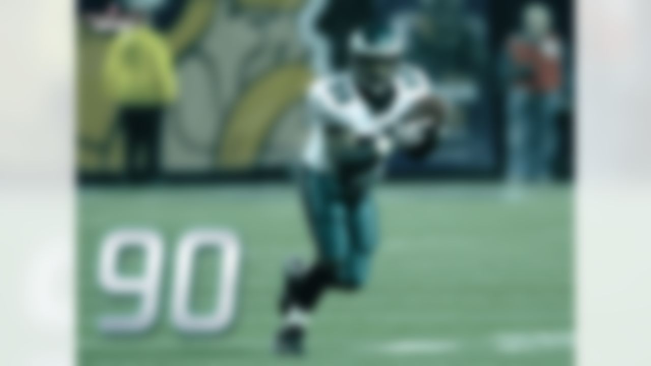 With 90 receptions, Brian Westbrook set the Eagles' single-season record, in 2007. The Eagles are one of only two teams that has a running back as its single-season receptions leader. LaDainian Tomlinson had 100 catches for the Chargers in 2003. Jeremy Maclin had a bounce-back season in 2014 leading the Eagles in receptions (85), receiving yards (1,318) and TD (10). Maclin, who left for Chiefs in free agency, statistically left some big shoes for the Eagles wide receiving core to fill.