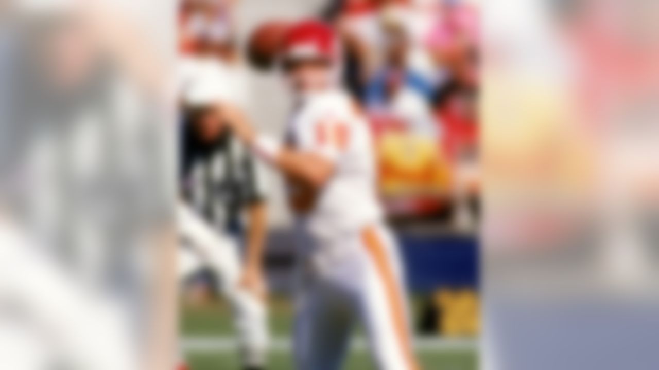 Kansas City Chiefs Hall of Fame quarterback Joe Montana (19) sets up to pass during an NFL game against the San Diego Chargers on October 9, 1994, at Qualcomm Stadium in San Diego, California. (AP Photo/Kevin Terrell)