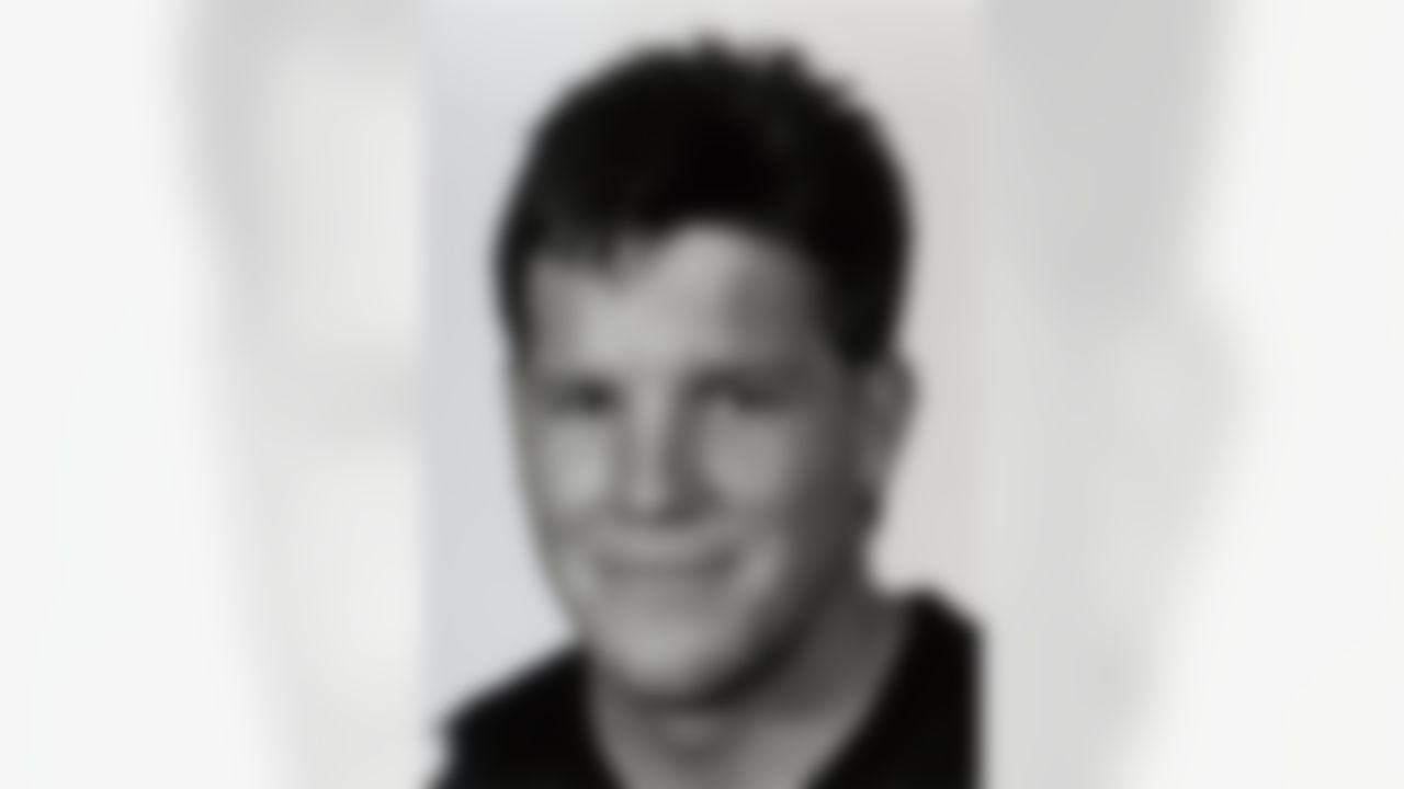 Atlanta Falcons quarterback Brett Favre (4) circa 1991. (NFL Photos via AP)