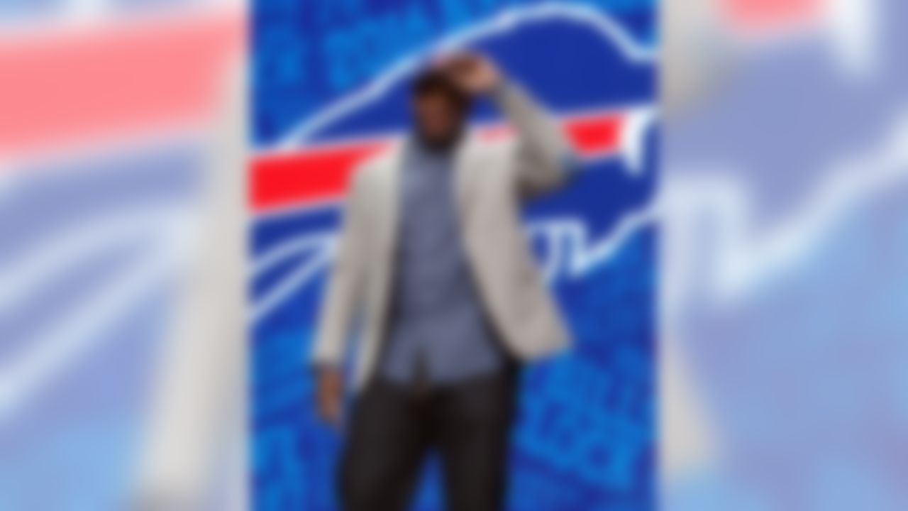 Alabama linebacker Reggie Ragland poses for a photo on stage after being selected by the Buffalo Bills during the 2016 NFL Draft at the Auditorium Theatre on Friday, April 29, 2016 in Chicago. (Perry Knotts/NFL)