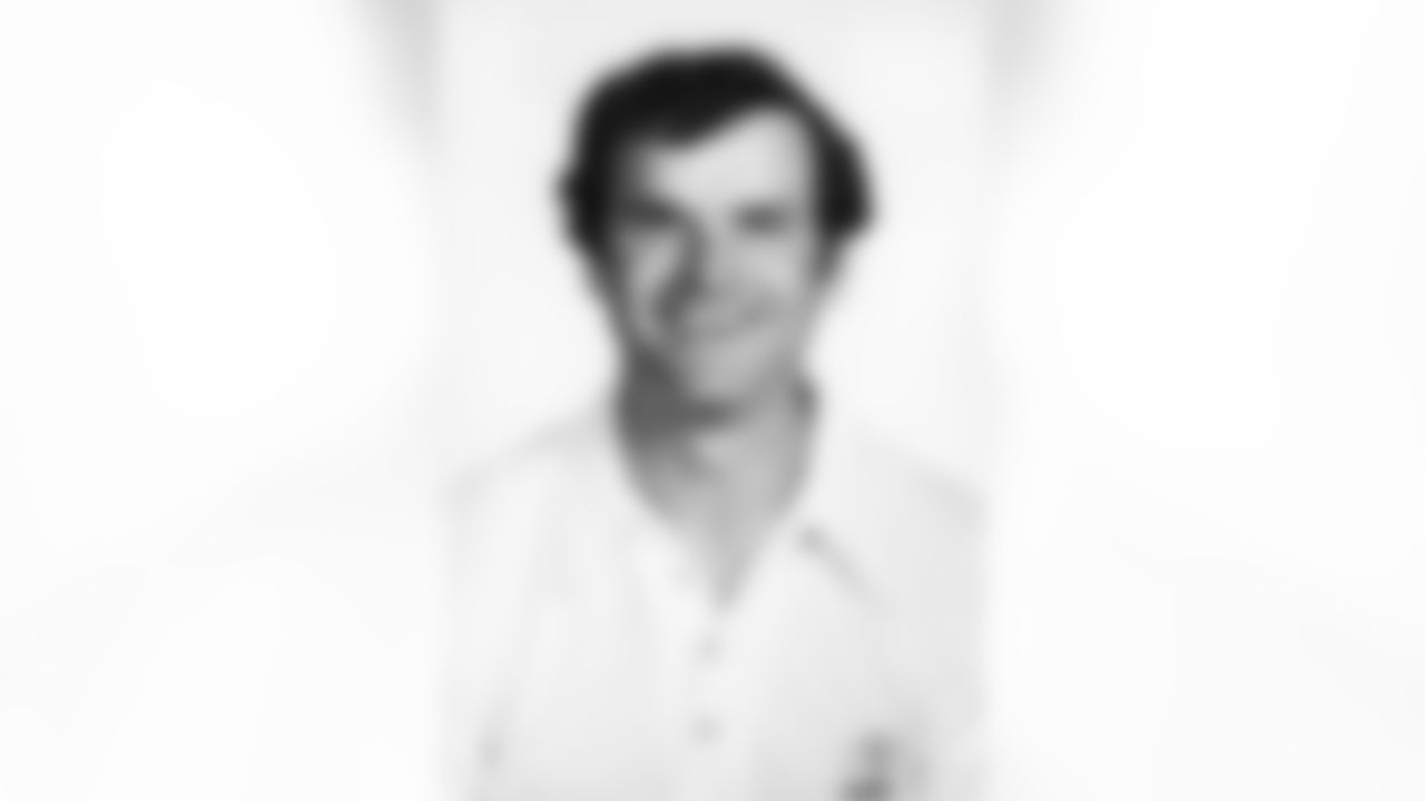 Stanford Cardinal defensive coordinator Jack Harbaugh poses for a headshot in 1980. (Courtesy Stanford Athletics/StanfordPhoto.com)