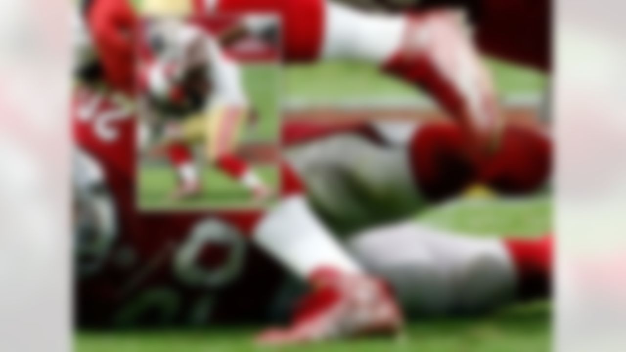 These cleats were dirtied early and often when Hyde was forced to do more chasing and tackling than a running back is accustomed to, yet the footwear still looked terrific. The young running back strapped on this pair of Adidas Adizero 5-star cleats in the always classic red and gold 49ers color scheme.