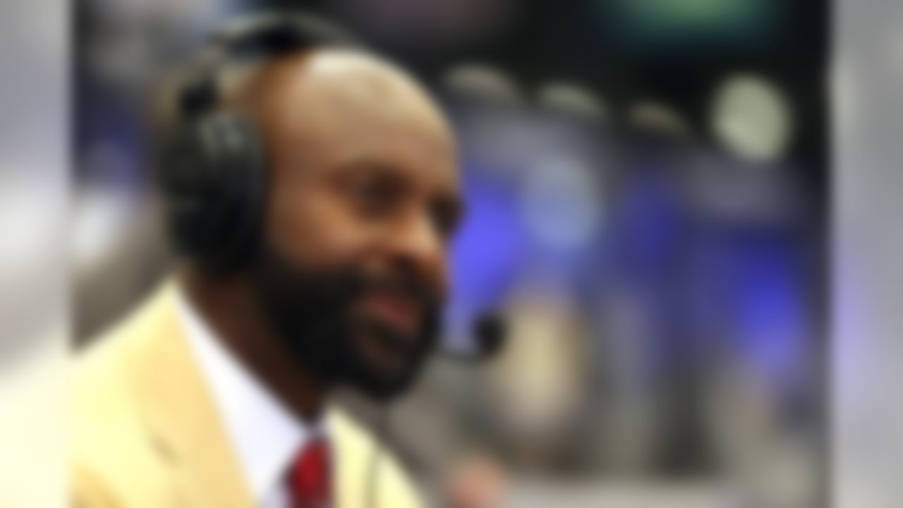 Hall of Famer and former San Francisco 49ers wide receiver Jerry Rice is interviewed on Radio Row at the Super Bowl 50 Media Center on Wednesday, Feb. 3, 2016 in San Francisco, Calif. (Perry Knotts via AP)