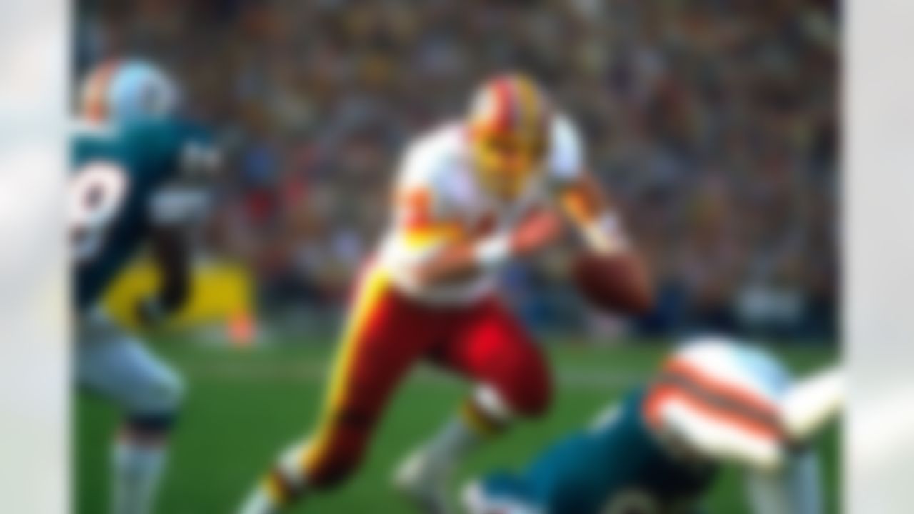 Washington Redskins fullback John Riggins (44) runs for a 43-yard touchdown on a 4th-down carry against the Miami Dolphins during the Super Bowl XVII at the Rose Bowl in Pasadena, CA on January 30, 1983. (AP Photo/Al Messerschmidt)