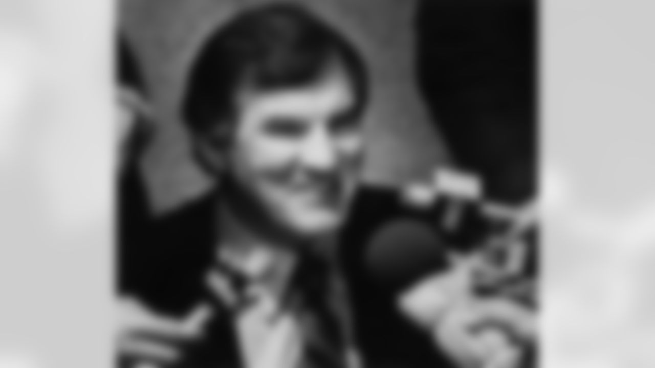 Forrest Gregg, Cincinnati Bengals coach, smiles for newsmen during interviews at the team's hotel in Troy, Mich., Jan. 19, 1982. The Bengals will face the San Francisco 49ers in Super Bowl XVI on Sunday. (AP Photo/Ed Reinke)