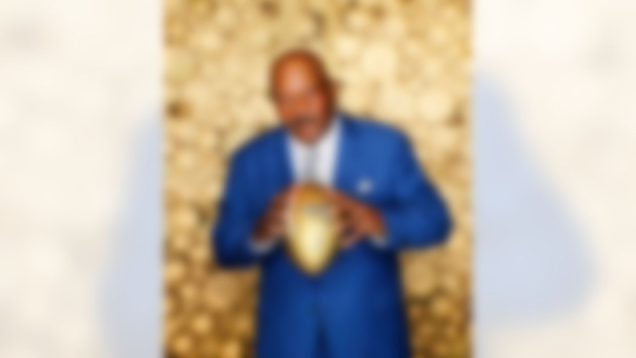 Cleveland Browns Hall of Famer Jim Brown poses for a photo backstage during the NFL Honors awards show at the Bill Graham Civic Auditorium on Saturday, Feb. 6, 2016 in San Francisco. (Ben Liebenberg/NFL)