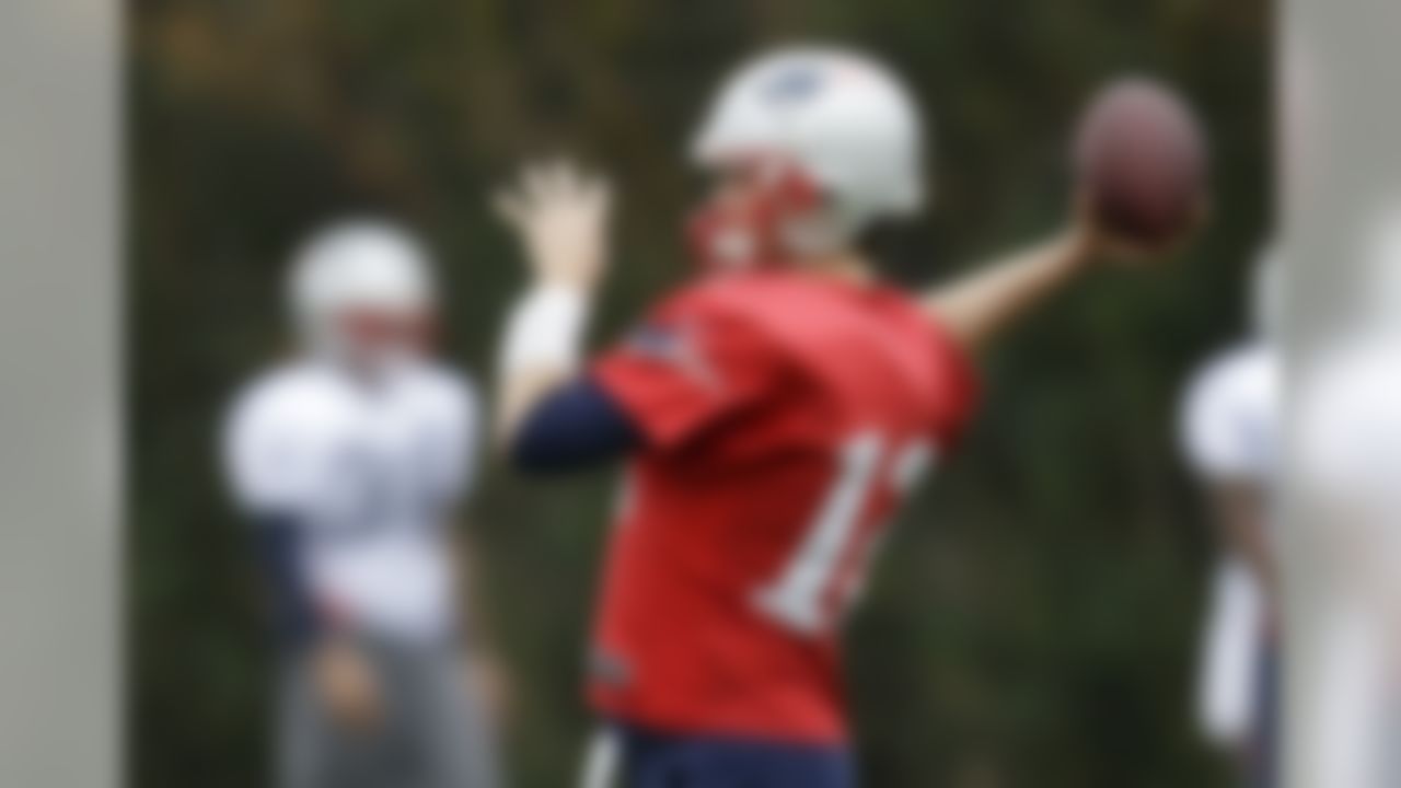 New England Patriots quarterback Tom Brady passes during practice Friday, Jan. 30, 2015, in Tempe, Ariz. The Patriots play the Seattle Seahawks in NFL football Super Bowl XLIX Sunday, Feb. 1. (AP Photo/Mark Humphrey)