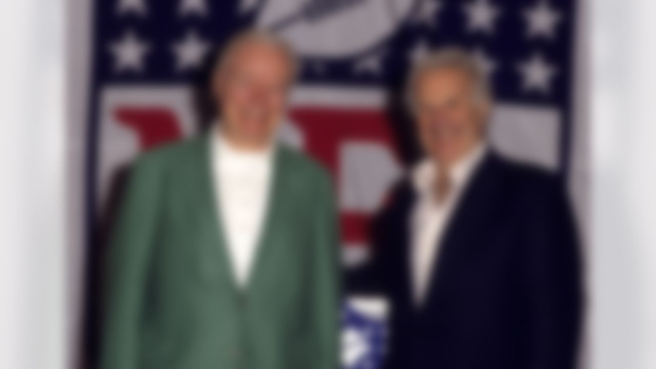 New York Giants President, co-owner Wellington Mara and Co-owner Robert Tisch. (National Football League)