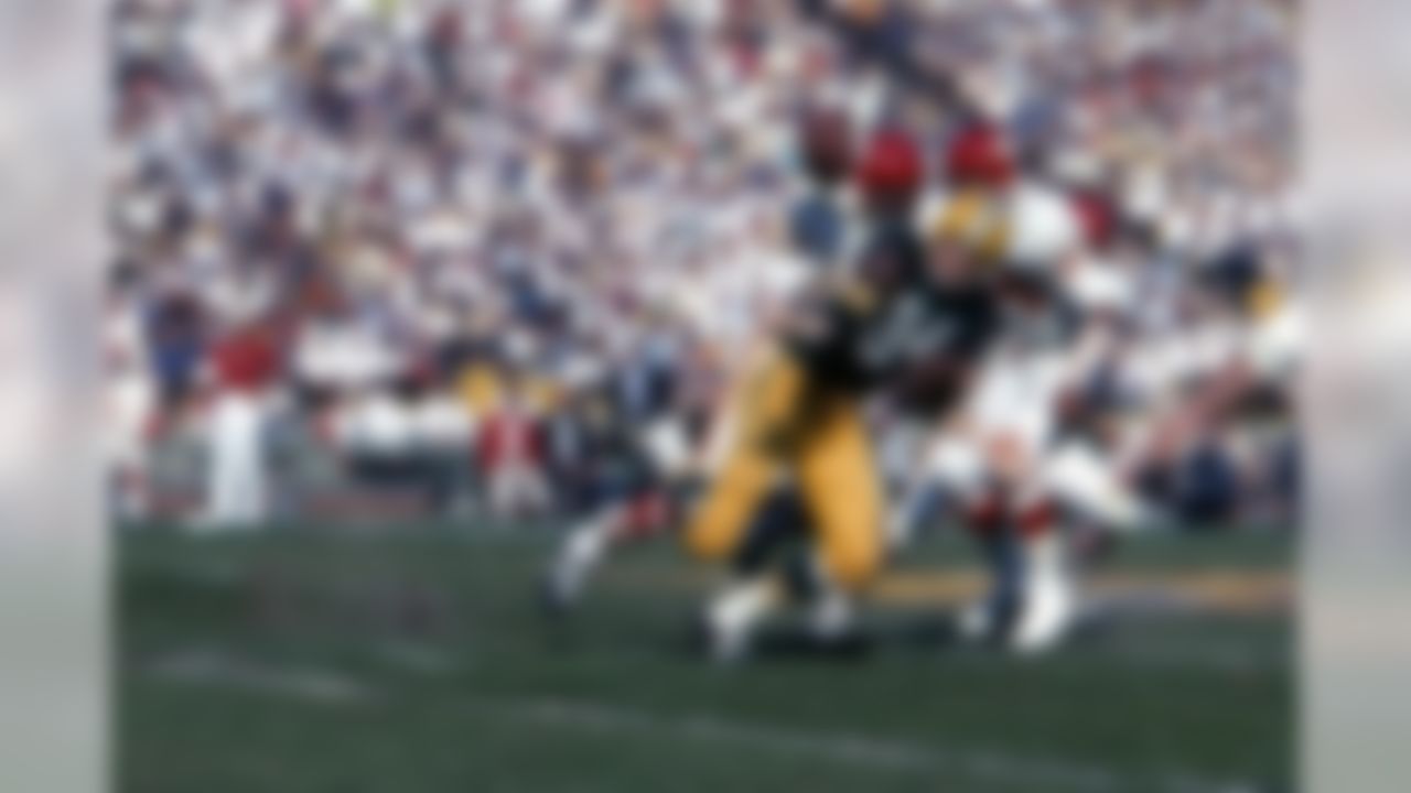 Green Bay Packers wide receiver Carroll Dale (84) is seen in action against the Kansas City Chiefs during Super Bowl I at the Los Angeles Memorial Coliseum Jan. 15, 1967. (AP Photo/Tony Tomsic)