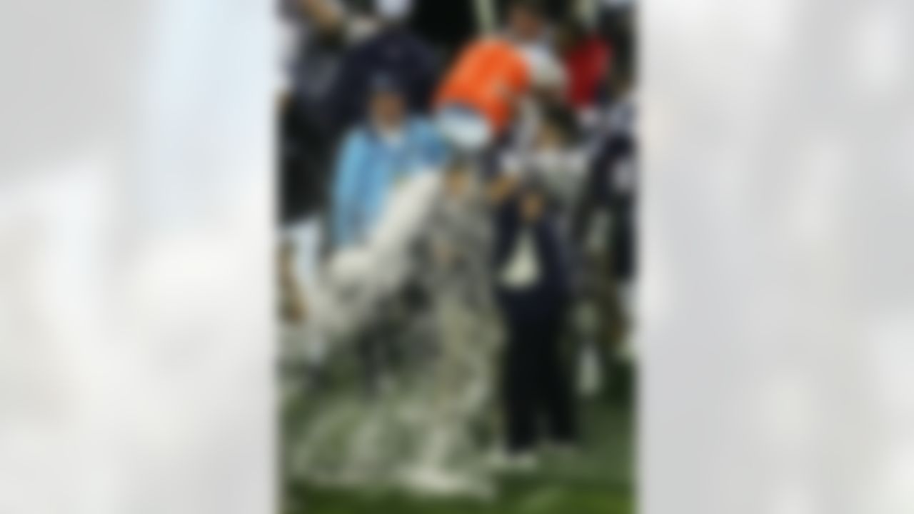 JACKSONVILLE, FL - FEBRUARY 6: Linebacker Tedy Bruschi #54 of the New England Patriots pours the Gatorade tub over head coach Bill Belichick before defeating the Philadelphia Eagles in Super Bowl XXXIX at Alltel Stadium on February 6, 2005 in Jacksonville, Florida. The Patriots defeated the Eagles 24-21. (Photo by Harry How/Getty Images)