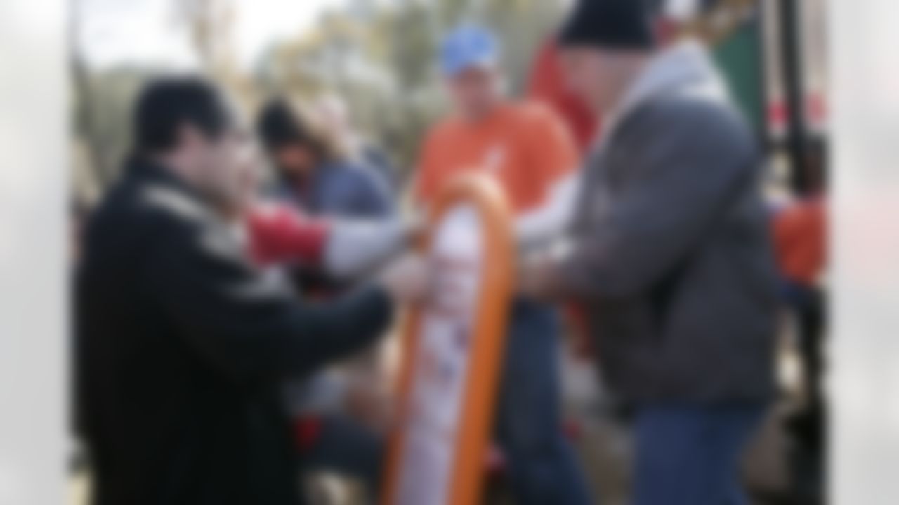 The Home Depot NFL Neighborhood MVP Build in Atlanta, GA with Falcons Linebacker Keith Brooking. (Photo by Andrew Coppley/CIA Stock Photography Inc.)