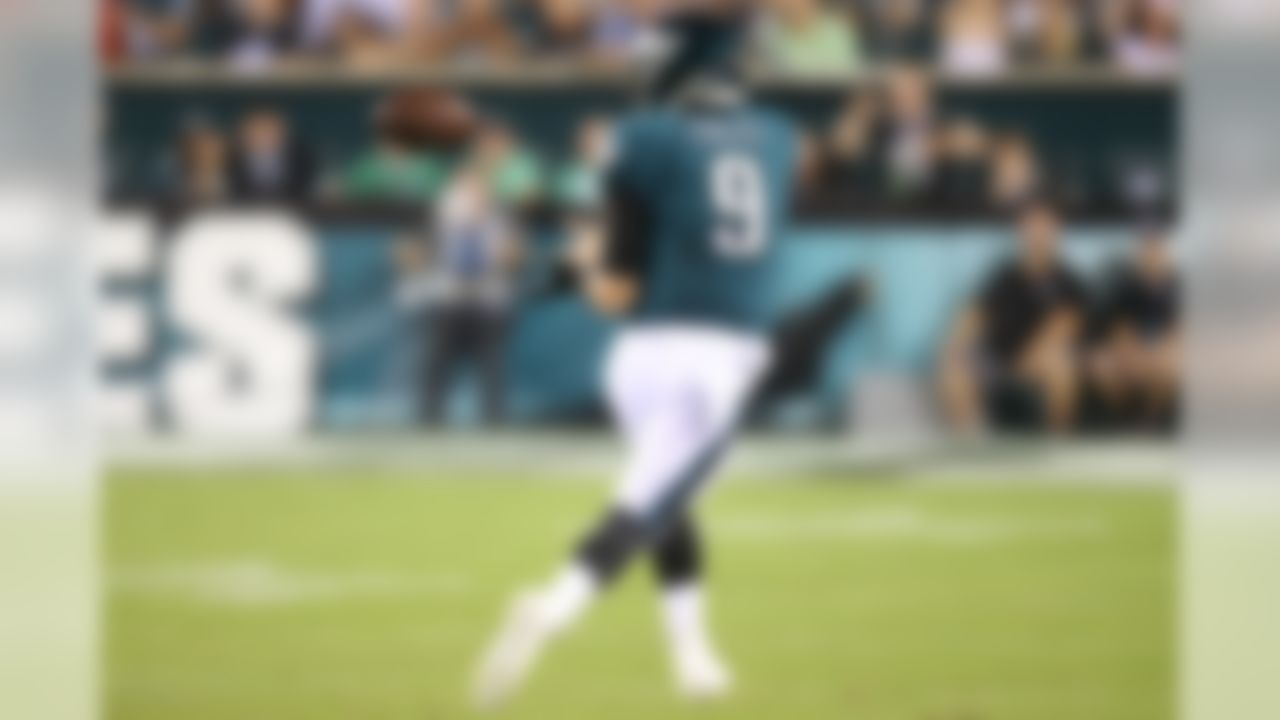 Philadelphia Eagles quarterback Nick Foles (9) catches a pass during an NFL football game between the Atlanta Falcons and Philadelphia Eagles, Thursday, Sep. 6, 2018 in Philadelphia.