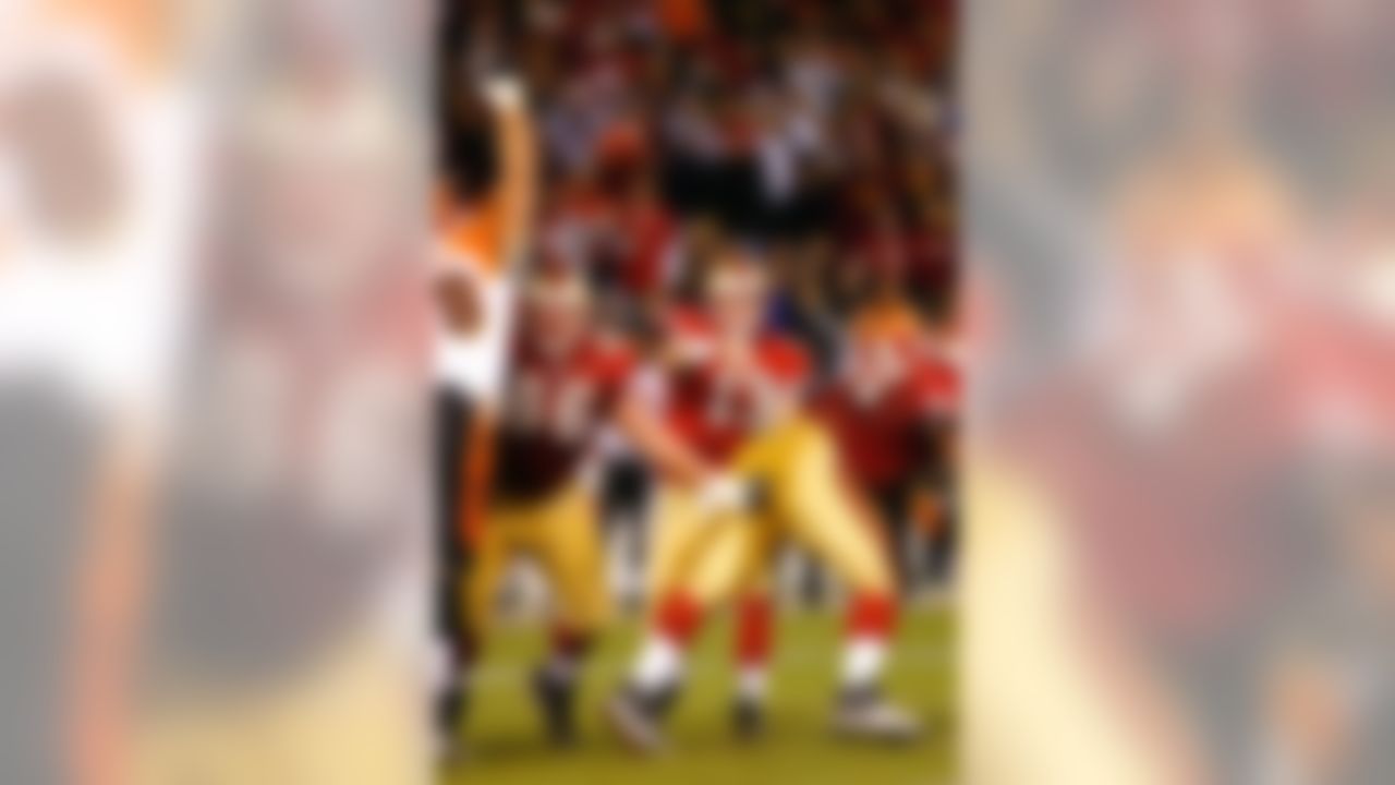SAN FRANCISCO - DECEMBER 15: Shaun Hill #13 of the San Francisco 49ers throws the football against the Cincinnati Bengals on December 15, 2007 at Monster Park in San Francisco, California. (Photo by Joe Robbins/Getty Images)