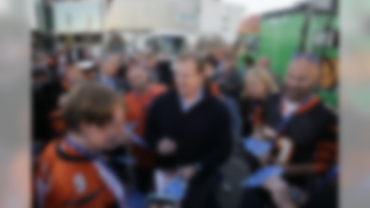 NFL commissioner Roger Goodell signs autographs for tailgaters outside Paul Brown Stadium prior to a football game between the Cincinnati Bengals and Pittsburgh Steelers,, Monday, Nov. 8, 2010, in Cincinnat. (AP Photo/Ed Reinke)