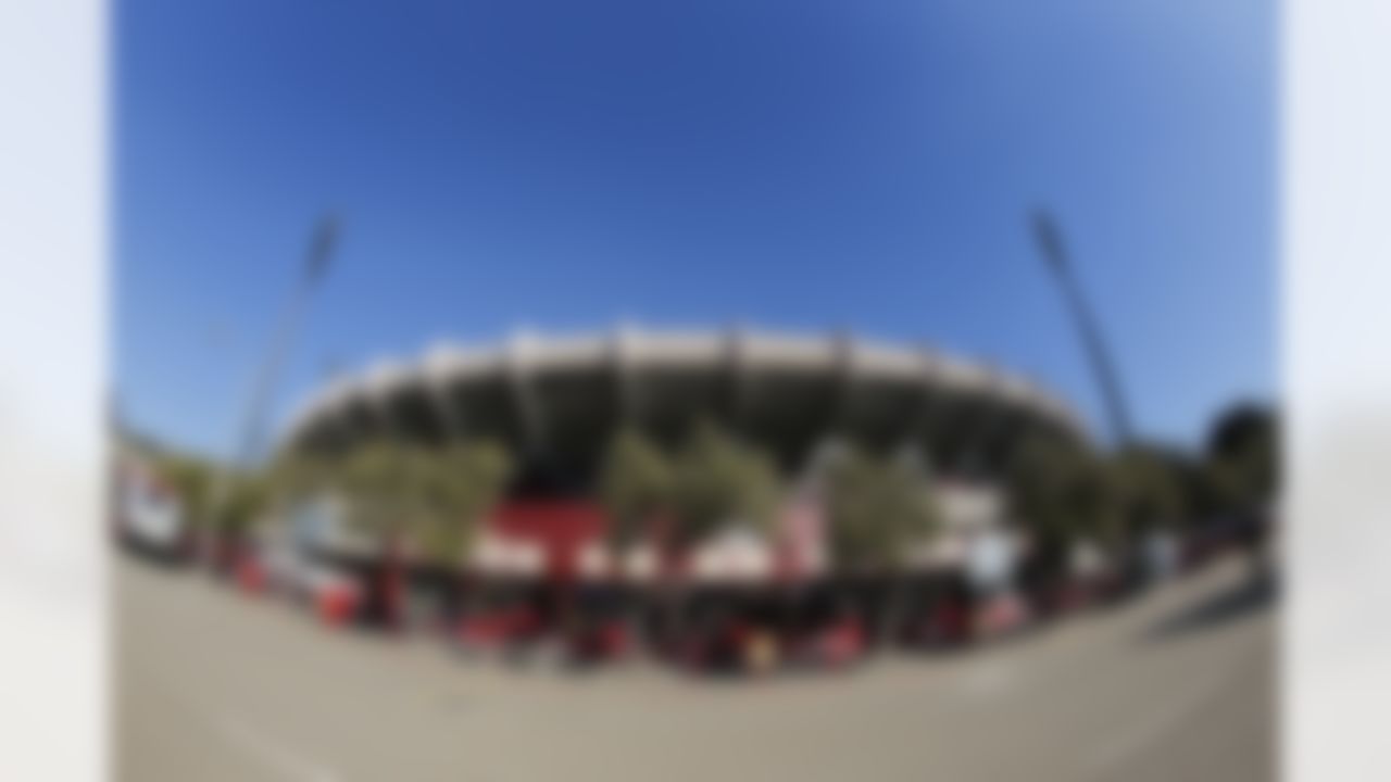 A general view of the exterior of Candlestick Park during an NFL regular season game against the Seattle Seahawks and the San Francisco 49ers on Sunday, Dec. 8, 2013 in San Francisco. The 49ers won the game, 19-17. (Ric Tapia/NFL)