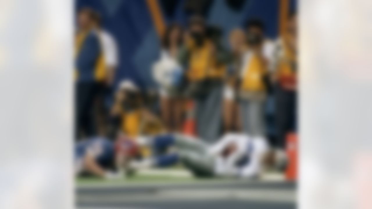 Dallas Cowboys wide receiver Alvin Harper (80) takes his 35-yard reception all the way to the one-yard line during Super Bowl XXVIII, a 30-13 victory over the Buffalo Bills on January 30, 1994, at the Georgia Dome in Atlanta, Georgia. (National Football League)