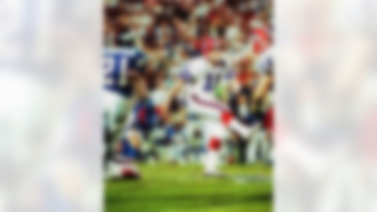 Buffalo Bills kicker Scott Norwood (11) watches off line kick sail wide during Super Bowl XXV between the Buffalo Bills and the New York Giants at Tampa Stadium in Tampa, FL on January 27, 1991. (AP Photo/Paul Spinelli)