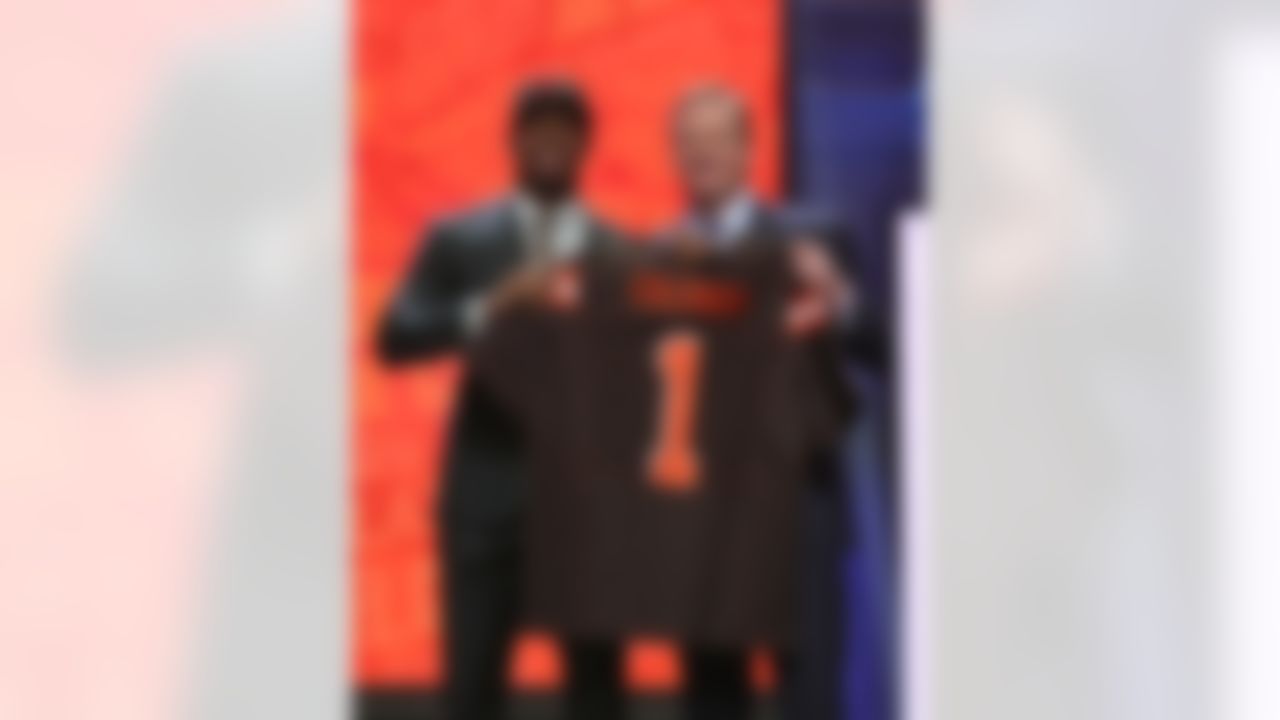 Baylor wide receiver Corey Coleman poses for photos on stage with NFL Commissioner Roger Goodell after being selected by Cleveland Browns during the 2016 NFL Draft at the Auditorium Theatre on Thursday, April 28, 2016 in Chicago. (Perry Knotts/NFL)