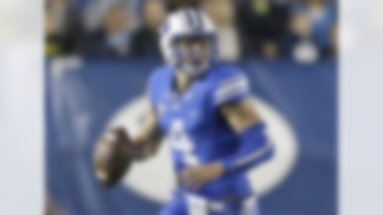 Particulars: 6-2, 232, senior
The skinny: Hill is the only player from outside the "Power Five" conferences on our list. He was 10th nationally in total offense in 2013, then was on his way to an even better season last fall before he suffered a broken leg in the fifth game. If he's healthy, he will put up big numbers for the Cougars. Hill has OK speed and is a physical runner who'd just as soon run over a defender as run around him. And while he's not a highly polished passer, that facet of his game showed improvement before he was hurt last season.