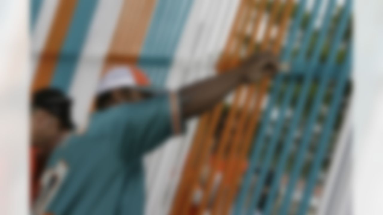 The Home Depot NFL Neighborhood MVP Build with Miami Dolphins Offensive Tackle Vernon Carey. (Photo by Andrew Coppley, CIA Stock Photography, Inc.)