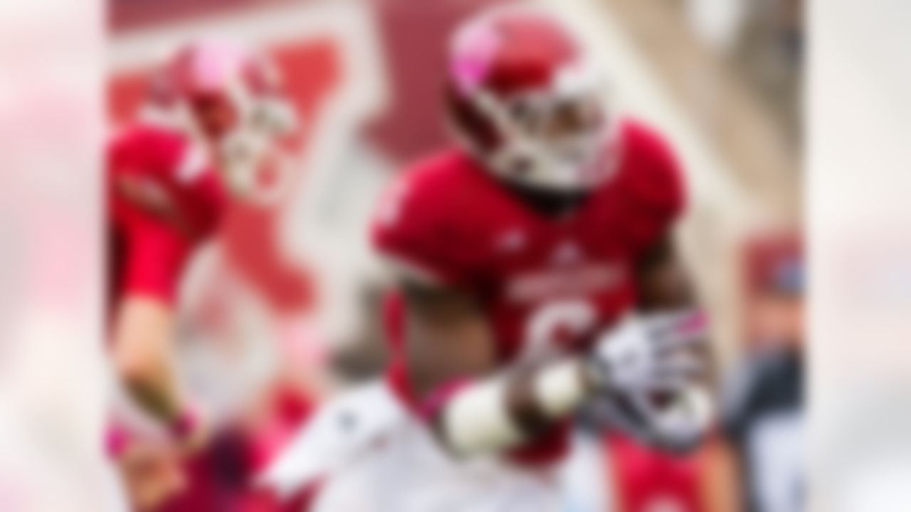 Particulars: 6-1, 210, junior.
Buzz: He was one of the best 100-meter sprinters and long-jumpers in the Illinois high school ranks, and he showed off his speed last season. He averaged 7.3 yards per carry and had five rushes of at least 50 yards (tied for second-most nationally), eight of at least 40 yards (tied for the most) and nine of at least 30 yards (tied for fourth-most). He scored 12 rushing TDs -- three of them covered at least 64 yards and six covered at least 40 yards.