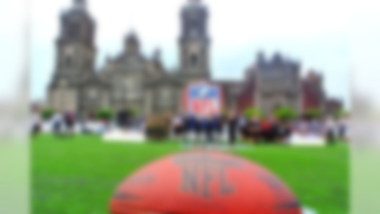 NFL fans enjoy taking part in the NFL X On Tour Mexico in Zocalo. (NFL.com)