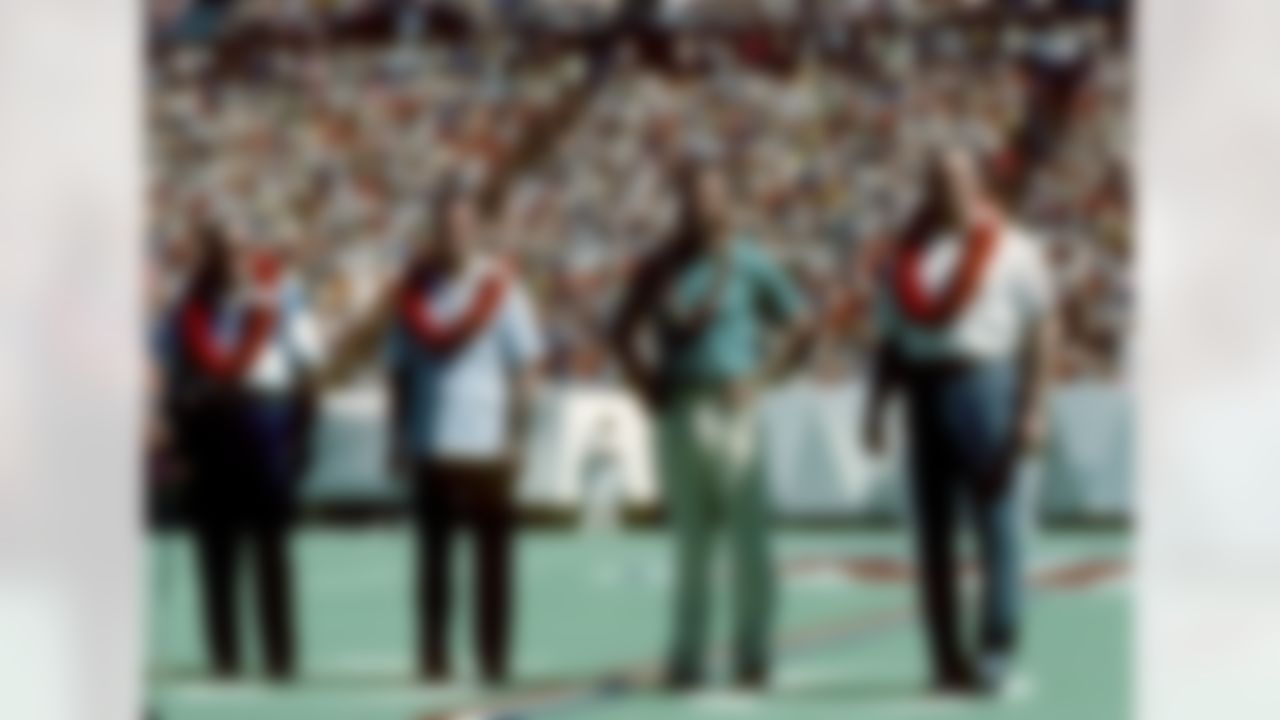 Pro Football Hall of Fame inductees George Musso, Sam Huff, Merlin Olsen, and Doug Atkins at the NFL Pro Bowl, a 16-13 AFC victory on January 31, 1982, at Aloha Stadium in Honolulu, Hawaii. (AP Photo/NFL Photos)