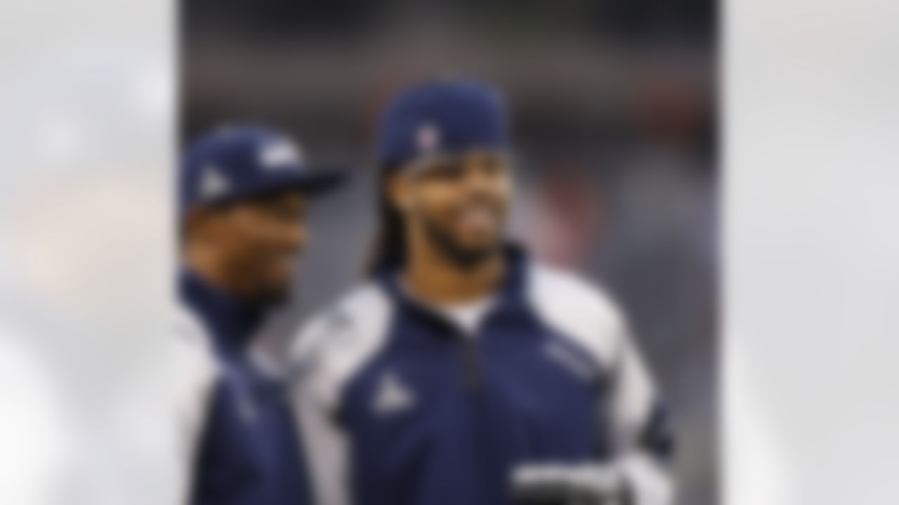 Seattle Seahawks injured wide receiver Sidney Rice (18) wears a pair of Google glasses during the Super Bowl XLVIII football game against the Denver Broncos on Sunday, Feb. 2, 2014, in East Rutherford, N.J. The Seahawks won the game, 43-8. (AP Photo/Greg Trott)