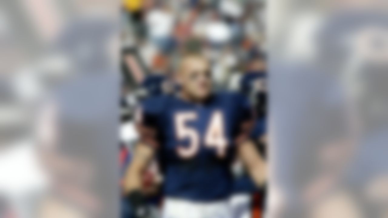 Chicago Bears linebacker Brian Urlacher (54) on the sidelines during a Week 5 NFL football game against the Oakland Raiders at Soldier Field in Chicago, Illinois on October 5, 2003. The Bears defeated the Raiders 24-21. (AP Photo/Scott Boehm)