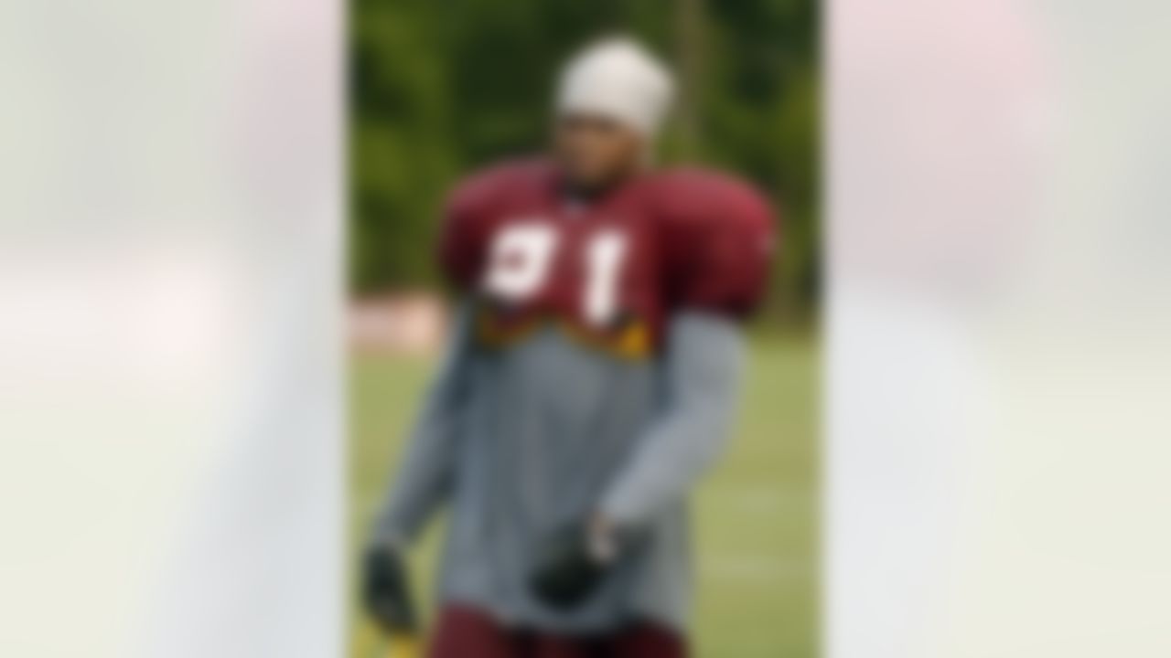 Washington Redskins safety Sean Taylor leaves the field after football practice during training camp at Redskins Park in Ashburn, Va. on Aug. 7, 2006. (AP Photo/Nick Wass, File)
