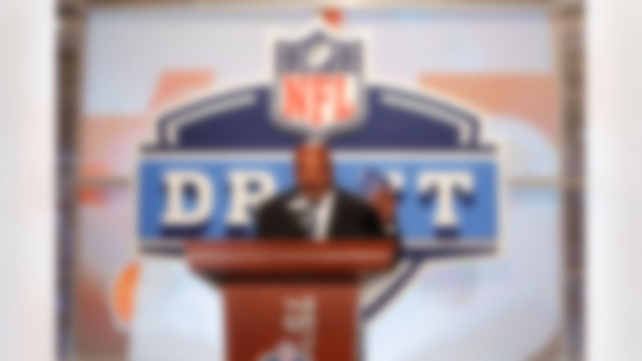 Hall of Fame running back Jim Brown announces the draft pick for the Cleveland Browns during the 2010 NFL Draft at Radio City Music Hall in New York City, NY on Apr. 23, 2010. (Ben Liebenberg/NFL)